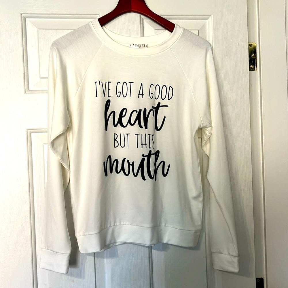 NWOT Ultra lightweight ivory cream winter white sweatshirt Women’s Size Small